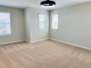 589 Josephine Ave in Madera, CA - Building Photo - Building Photo