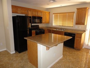 6473 Karlsen Ct in Las Vegas, NV - Building Photo - Building Photo