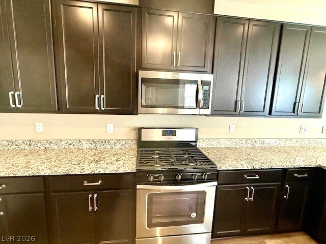 2929 Tranquil Brook Ave in Henderson, NV - Building Photo - Building Photo