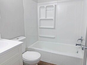 1565 Bacon Ave in Portage, MI - Building Photo - Building Photo