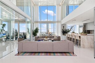 1040 Biscayne Blvd, Unit 4207 in Miami, FL - Building Photo