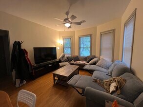 56 Market St, Unit 3 in Cambridge, MA - Building Photo - Building Photo