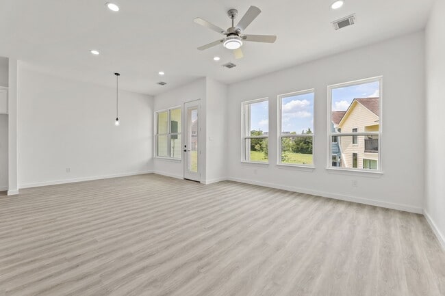 property at 256 Capetown Way