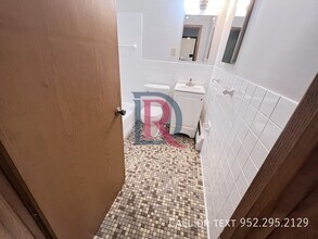 4253 Webber Pkwy in Minneapolis, MN - Building Photo - Building Photo