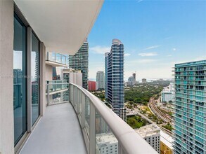 1100 S Miami Ave, Unit 3505 in Miami, FL - Foto de edificio - Building Photo