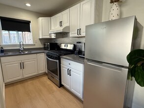 14361 Buckner Dr in San Jose, CA - Foto de edificio - Building Photo