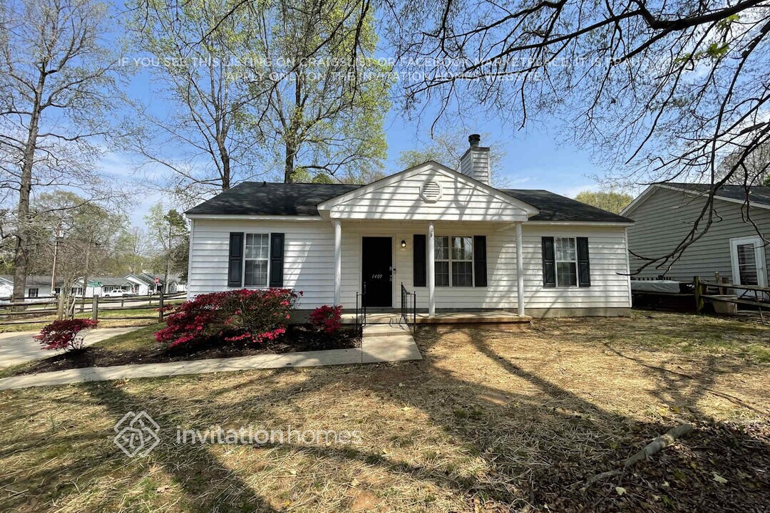 1409 Ridgewood Dr in Concord, NC - Building Photo