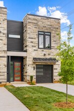 4709 Walden Ct in Charlotte, NC - Building Photo - Building Photo