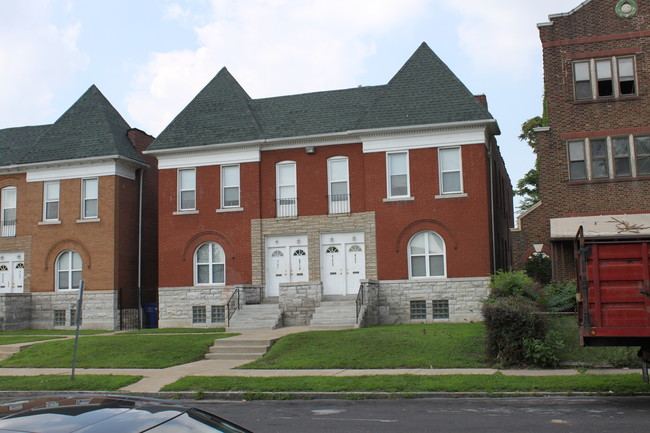 4971 Fountain Ave in St. Louis, MO - Foto de edificio - Building Photo