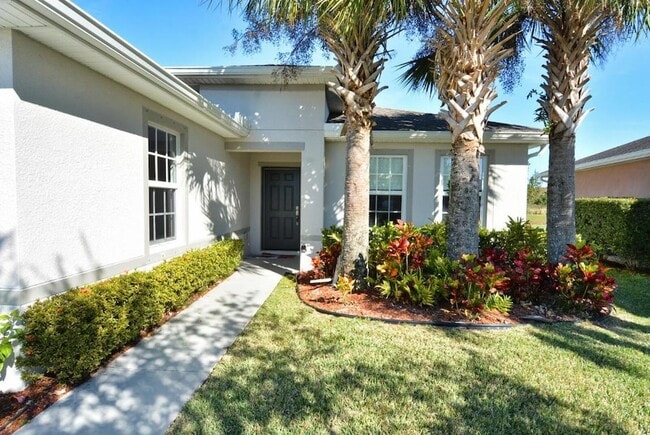 3524 Carriage Pointe Cir in Fort Pierce, FL - Foto de edificio - Building Photo