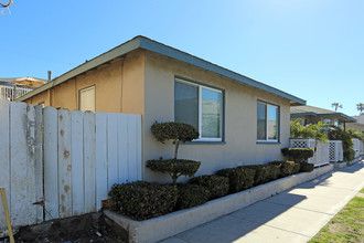 1212 S Pacific St in Oceanside, CA - Building Photo - Building Photo