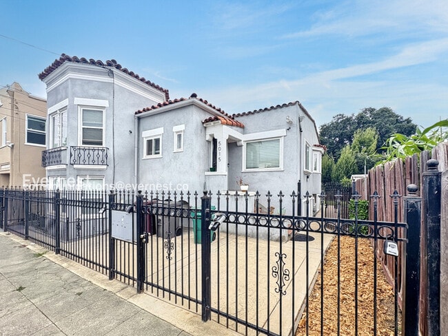 property at 5015 Melrose Ave