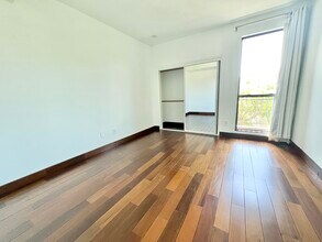 8813 Burton Way in Los Angeles, CA - Building Photo - Building Photo