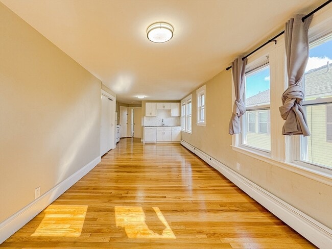 19 Town Hill St in Quincy, MA - Building Photo - Building Photo