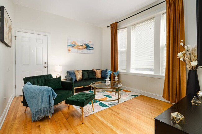 2724 W Division St in Chicago, IL - Building Photo - Building Photo
