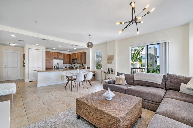 226 N Latitude Cir-Unit -308w in Delray Beach, FL - Foto de edificio - Building Photo