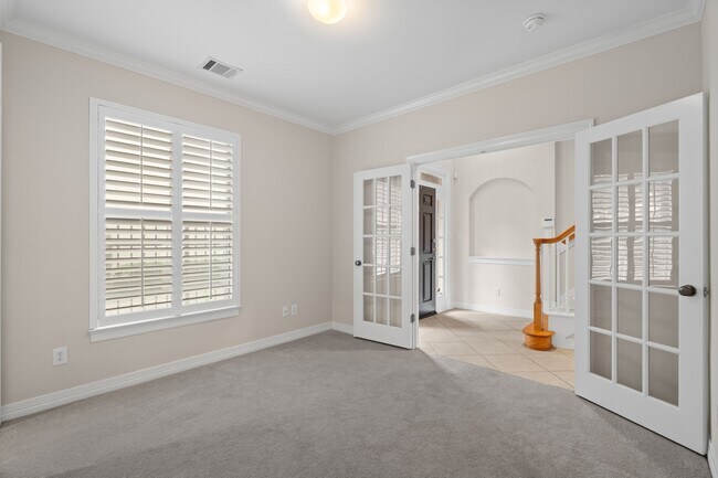 property at 2196 Bancroft Ln