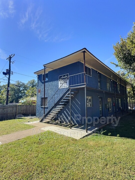 1431 Latham St in Memphis, TN - Building Photo