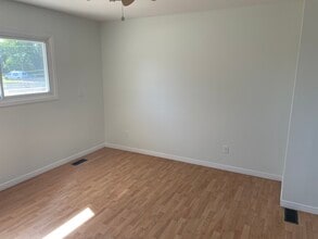 9 W St in Belleville, ON - Building Photo - Building Photo