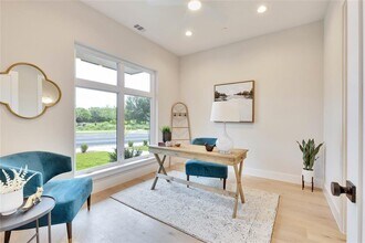 1937 E 38th 1/2 St in Austin, TX - Building Photo - Building Photo