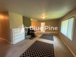 405 S Park Ave in Shelley, ID - Building Photo - Building Photo
