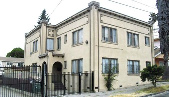 1911 40th Ave Apartments