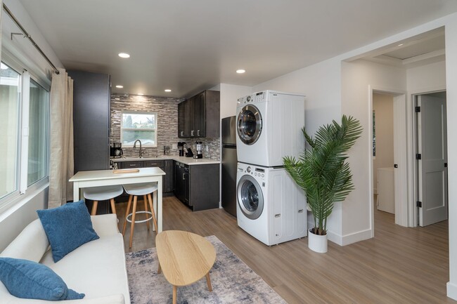 5540 Marburn Ave in Los Angeles, CA - Building Photo - Building Photo