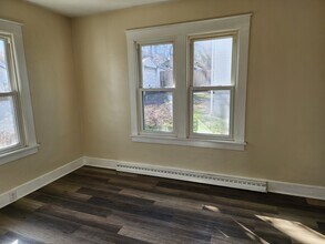 489 Nimick St, Unit 489 Nimick St. in Sharon, PA - Foto de edificio - Building Photo