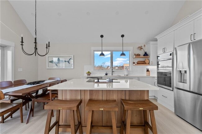 174 Renfrew Ave