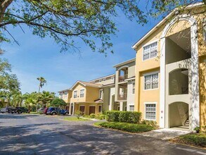 1080 Bella Vista Blvd in St. Augustine, FL - Foto de edificio - Building Photo