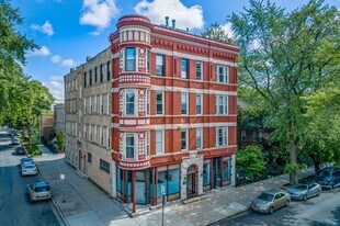 2057 W Dickens Ave, Unit 1N in Chicago, IL - Building Photo