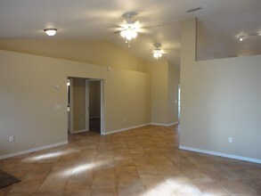 9203 71st Ave E in Palmetto, FL - Building Photo - Building Photo