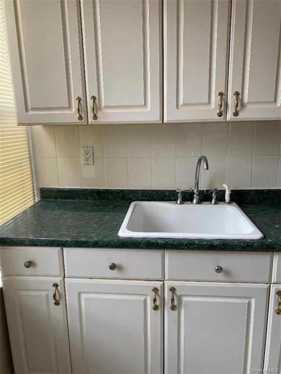 3306 Seymour Ave in Bronx, NY - Foto de edificio - Building Photo