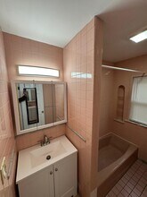 113 Lanark Rd, Unit 1 in Boston, MA - Foto de edificio - Building Photo