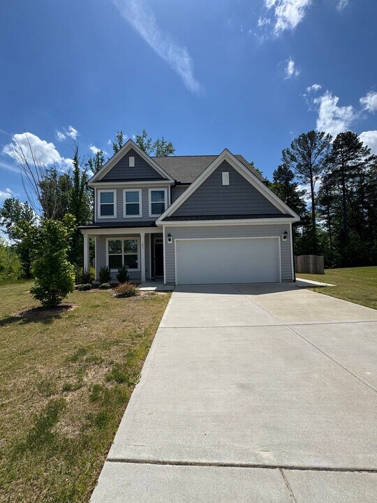 185 Bourne Dr in Franklinton, NC - Building Photo