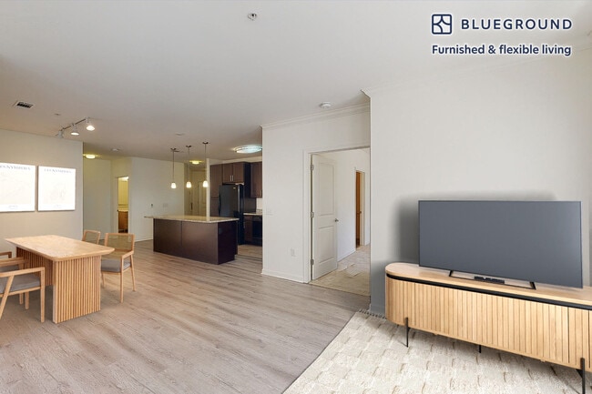 80 North Centre Ave-SI FL3-ID2283A, Unit SI FL3-ID2283A in Hempstead, NY - Building Photo - Building Photo