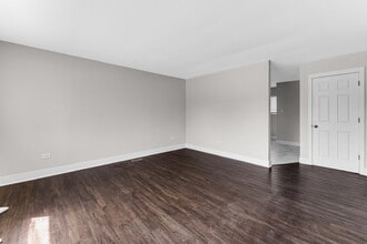 816 Mackinaw Ave in Calumet City, IL - Building Photo - Building Photo