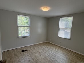 28 Hilltop Rd in Cheshire, CT - Building Photo - Building Photo