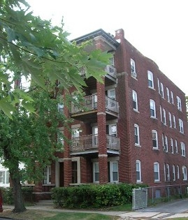 66 Sorrento St in Springfield, MA - Building Photo