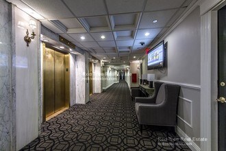 62 Boylston St in Boston, MA - Building Photo - Building Photo