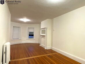 87 Brighton Ave in Boston, MA - Foto de edificio - Building Photo