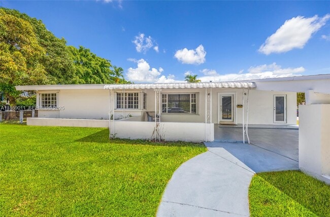 property at 1700 N Treasure Dr