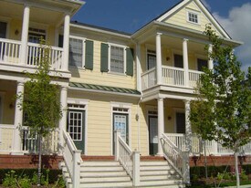 534 Constitution St in Canton, MI - Building Photo