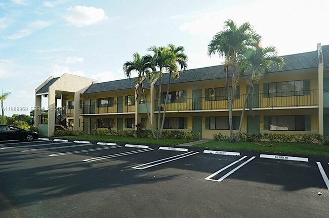 property at 1825 Meadows Cir W