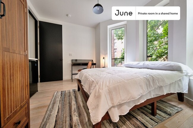 Room in Shared 4 bed/4 bath home in Brooklyn, NY - Building Photo - Building Photo