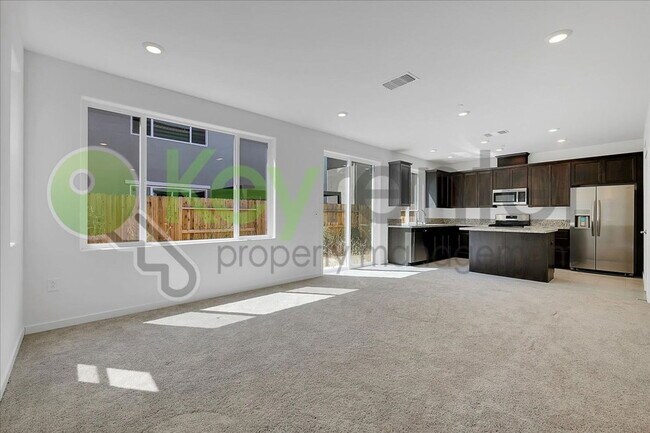 3408 Margauex Wy in Folsom, CA - Building Photo - Building Photo