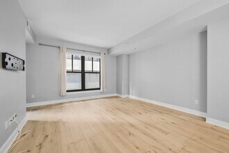 910 M St NW in Washington, DC - Building Photo - Building Photo