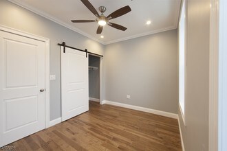 24 Willowdale Ave-Unit -3 in Montclair, NJ - Building Photo - Building Photo
