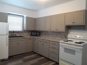 5082 N Yellowstone Hwy in Rexburg, ID - Building Photo - Building Photo