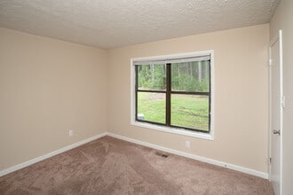 Lakehurst Apartments in Spring Lake, NC - Foto de edificio - Building Photo